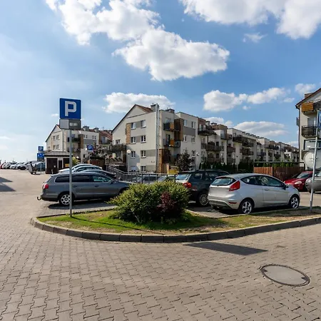 Appartement Nowy Konduktorska Z Parkingiem I Ogrodkiem - W Spokojnej Dzielnicy By Renters