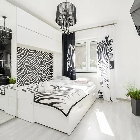 Nowy Konduktorska Z Parkingiem I Ogrodkiem - W Spokojnej Dzielnicy By Renters Apartment Wroclaw